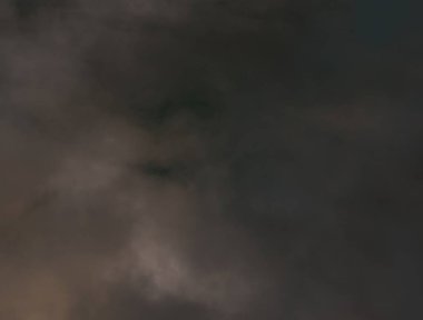 soyut grunge bulutlar, kopya alanı ile renkli arka plan