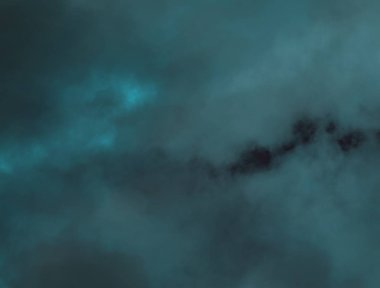 Siyah Arka Planda Mavi/Gri Duman