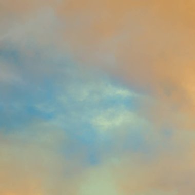 soyut grunge bulutlar, kopya alanı ile renkli arka plan