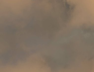 soyut grunge bulutlar, kopya alanı ile renkli arka plan