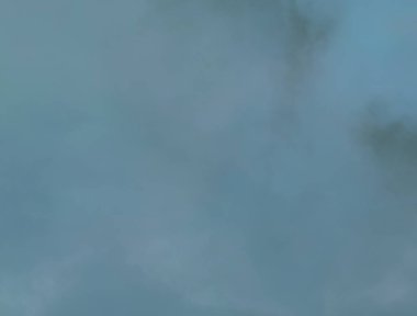 soyut grunge bulutlar, kopya alanı ile renkli arka plan