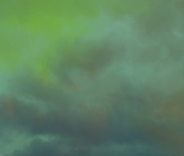 soyut grunge bulutlar, kopya alanı ile renkli arka plan