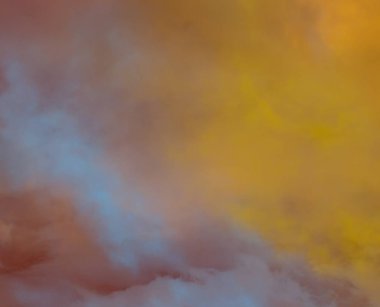 soyut grunge bulutlar, kopya alanı ile renkli arka plan