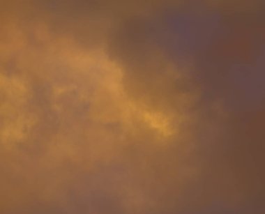 soyut grunge bulutlar, kopya alanı ile renkli arka plan