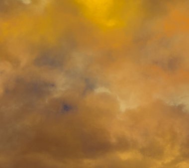 soyut grunge bulutlar, kopya alanı ile renkli arka plan