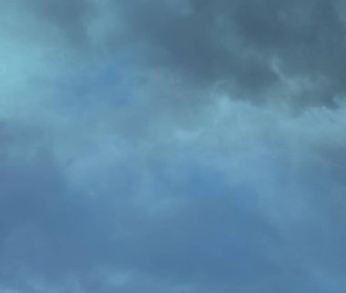 soyut grunge bulutlar, kopya alanı ile renkli arka plan