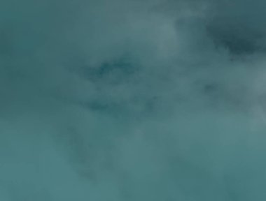 soyut grunge bulutlar, kopya alanı ile renkli arka plan