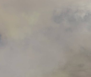 soyut grunge bulutlar, kopya alanı ile renkli arka plan