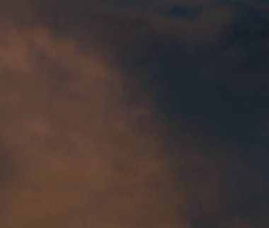 soyut grunge bulutlar, kopya alanı ile renkli arka plan