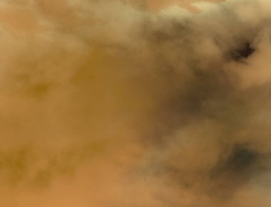 soyut grunge bulutlar, kopya alanı ile renkli arka plan