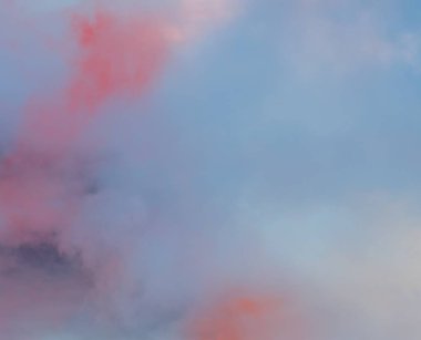 soyut grunge bulutlar, kopya alanı ile renkli arka plan