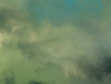 soyut grunge bulutlar, kopya alanı ile renkli arka plan