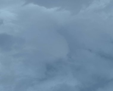 soyut grunge bulutlar, kopya alanı ile renkli arka plan