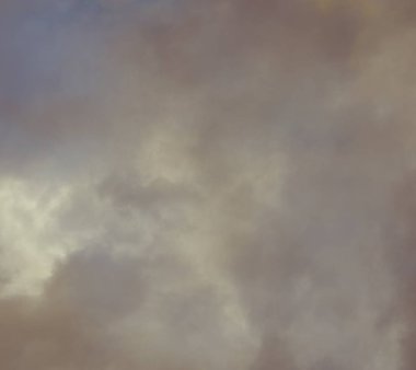 soyut grunge bulutlar, kopya alanı ile renkli arka plan