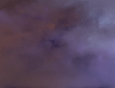 soyut grunge bulutlar, kopya alanı ile renkli arka plan