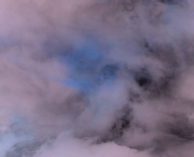 soyut grunge bulutlar, kopya alanı ile renkli arka plan