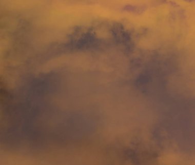 soyut grunge bulutlar, kopya alanı ile renkli arka plan