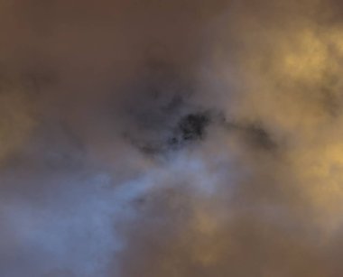 soyut grunge bulutlar, kopya alanı ile renkli arka plan