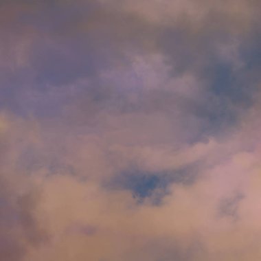 soyut grunge bulutlar, kopya alanı ile renkli arka plan