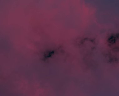 soyut grunge bulutlar, kopya alanı ile renkli arka plan