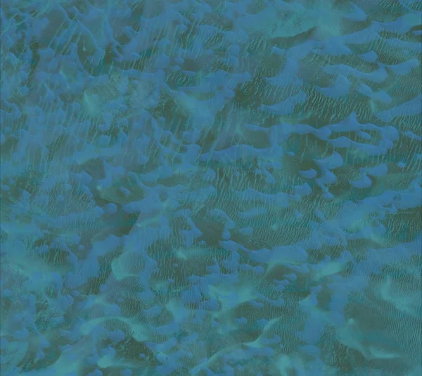 su ile soyut yeşil arka plan