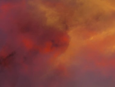 soyut grunge bulutlar, kopya alanı ile renkli arka plan