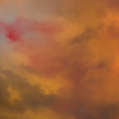 soyut grunge bulutlar, kopya alanı ile renkli arka plan