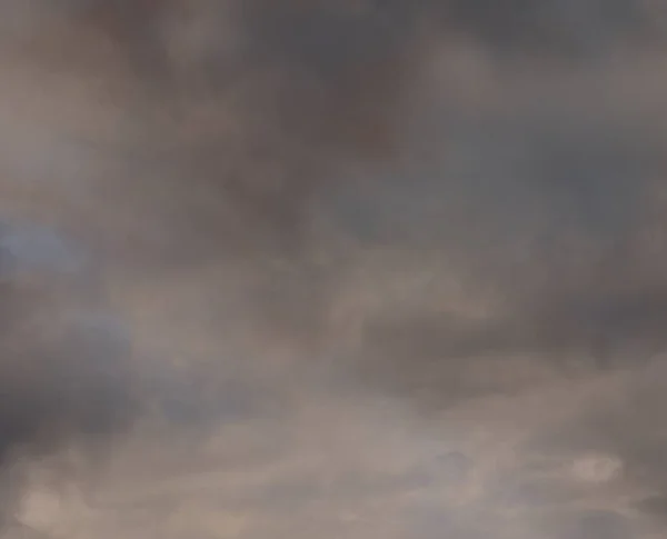 Cielo Coperto Con Tramonto Nella Prospettiva Inferiore — Foto Stock