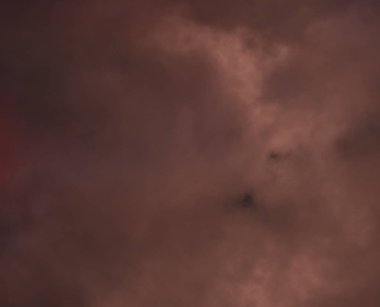 soyut grunge bulutlar, kopya alanı ile renkli arka plan