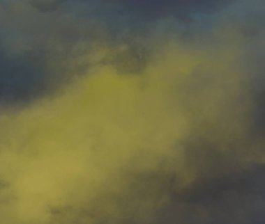 soyut grunge bulutlar, kopya alanı ile renkli arka plan