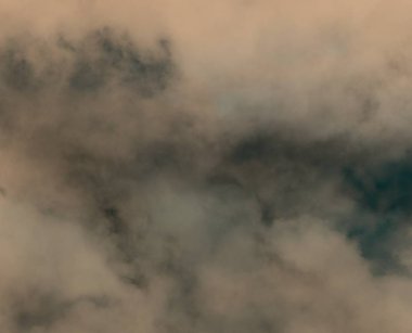 soyut grunge bulutlar, kopya alanı ile renkli arka plan