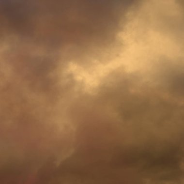 soyut grunge bulutlar, kopya alanı ile renkli arka plan