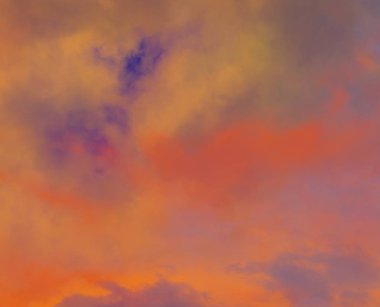 soyut grunge bulutlar, kopya alanı ile renkli arka plan