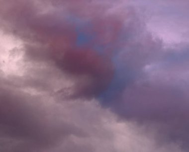 soyut grunge bulutlar, kopya alanı ile renkli arka plan