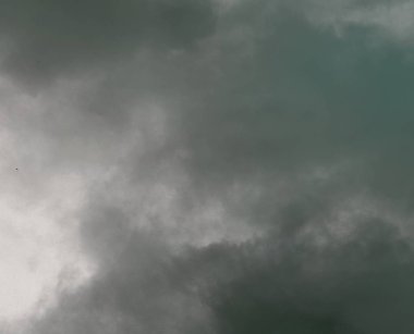 soyut grunge bulutlar, kopya alanı ile renkli arka plan