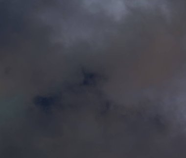 soyut grunge bulutlar, kopya alanı ile renkli arka plan