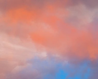 soyut grunge bulutlar, kopya alanı ile renkli arka plan