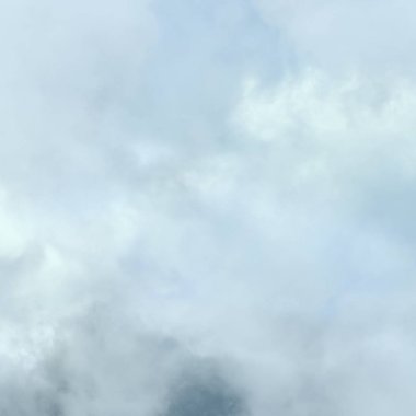    Bulutlu güzel gökyüzü                            