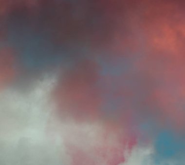 soyut grunge bulutlar, kopya alanı ile renkli arka plan