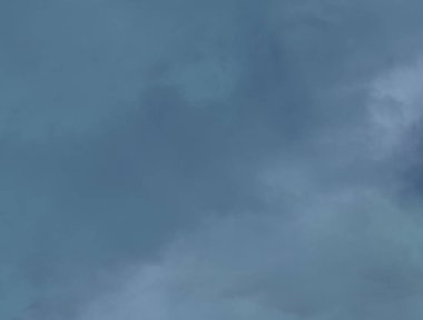 soyut grunge bulutlar, kopya alanı ile renkli arka plan