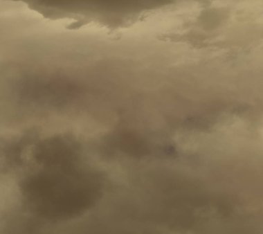 Renkli gökyüzü gördüğüm günü.