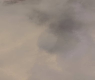 soyut grunge bulutlar, kopya alanı ile renkli arka plan