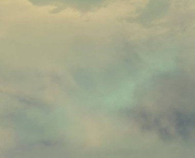 soyut grunge bulutlar, kopya alanı ile renkli arka plan