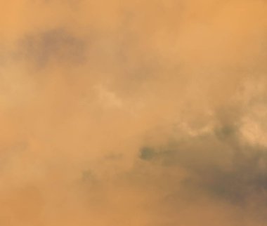 soyut grunge bulutlar, kopya alanı ile renkli arka plan