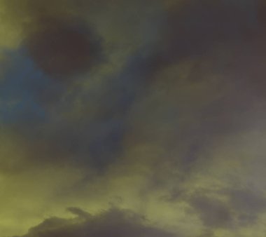 soyut grunge bulutlar, kopya alanı ile renkli arka plan