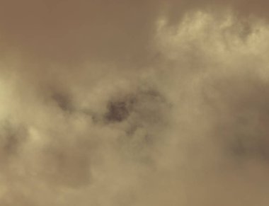 soyut grunge bulutlar, kopya alanı ile renkli arka plan