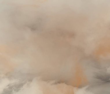 soyut grunge bulutlar, kopya alanı ile renkli arka plan