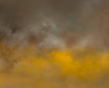 soyut grunge bulutlar, kopya alanı ile renkli arka plan