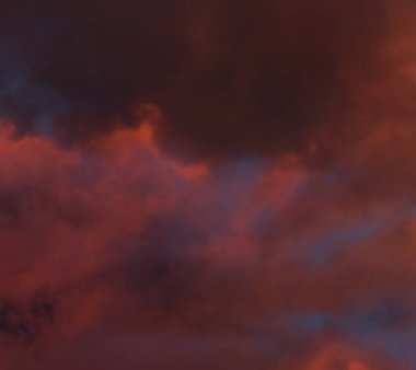 Akşam karanlığından önce Kızıl Gökyüzü