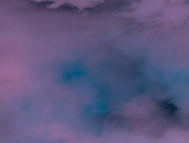 soyut grunge bulutlar, kopya alanı ile renkli arka plan